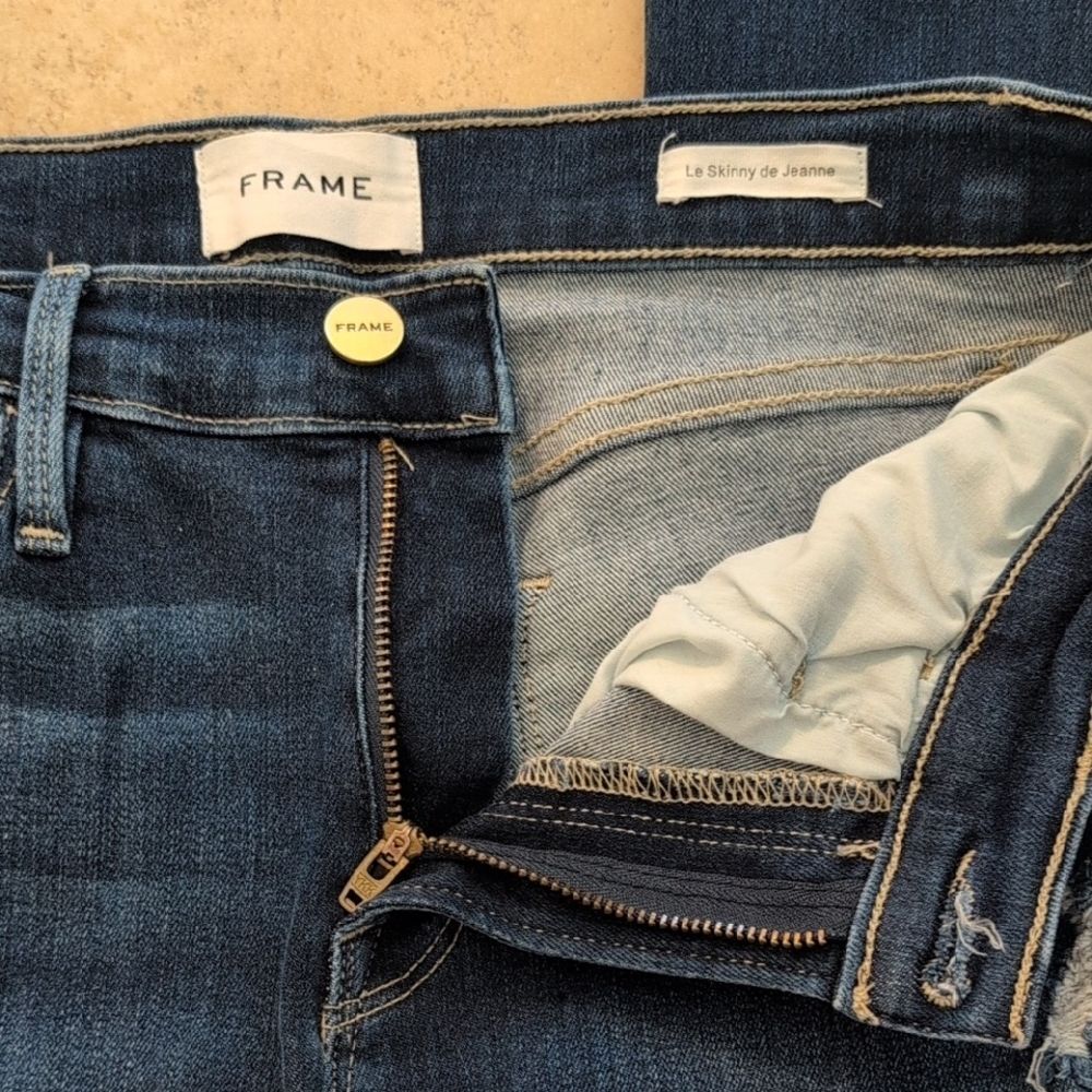 Frame Denim Organic Cotton Le Skinny de Jeanne Magwood Distressed Jeans -Size 28 - Picture 8 of 14
